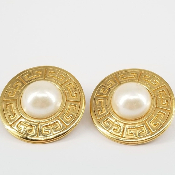 GIVENCHY vintage Greek Key Logo Gold & Pearl Earrings - Picture 3 of 6